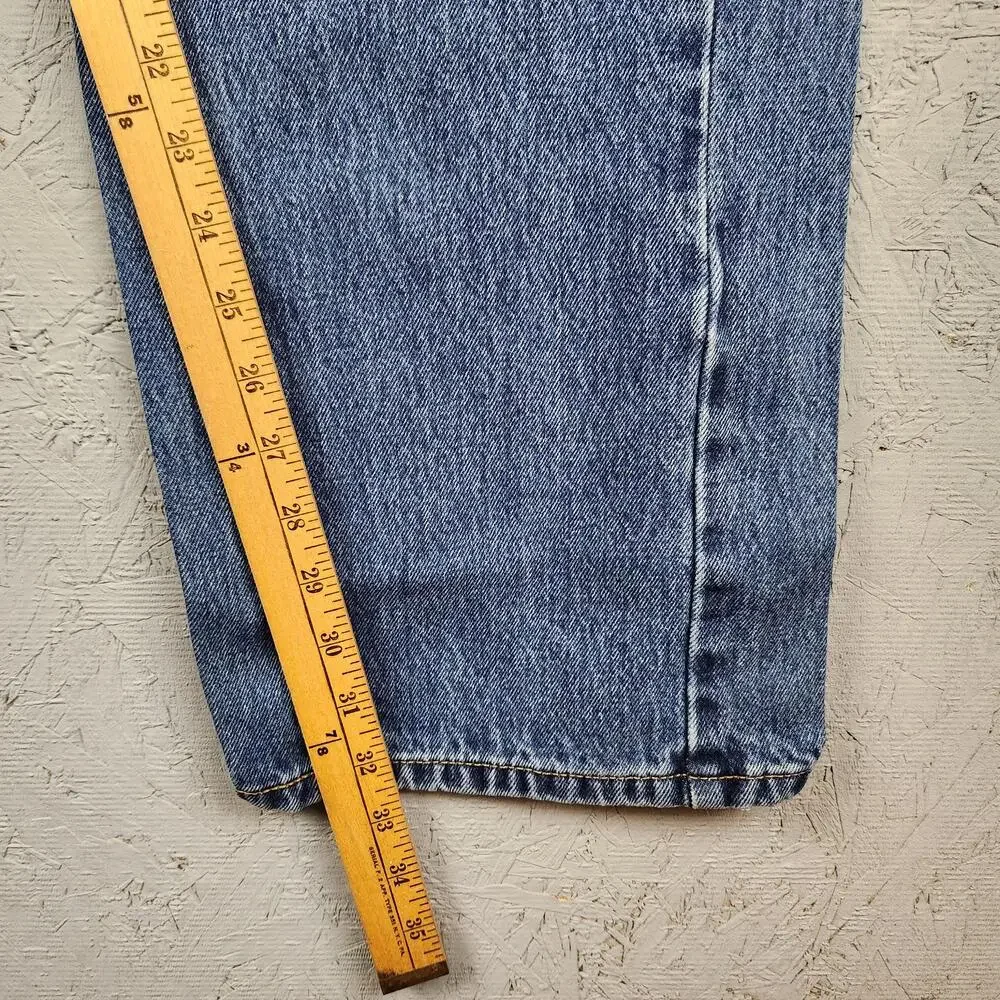 Levis measurements photos